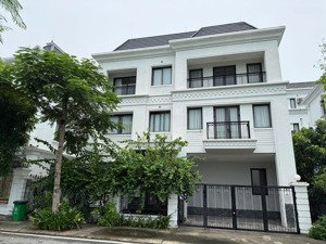 bán biệt thự đã hoàn thiện gần 290 m2, thuộc kđt marina tp hạ long.
