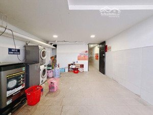 trung tâm sài gòn, căn hộ dịch vụ dòng tiền 140tr/tháng, 160m2, ngang 5m, 6 tầng chỉ có hơn 20 tỷ.