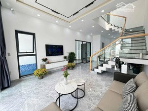 bán biệt thự hồ bơi phường 5 mặt hướng biển chỉ vài phút đi bộ giá cực rẻ