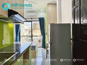căn hộ 1 phòng ngủ bancol full nội thất new 100% rộng 30m2 tòa nhà thang máy
