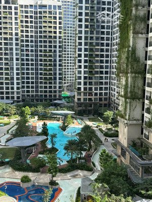 2pn tòa d2, trực diện hồ bơi - bán 4 tỷ 750 bao hết, tầng trung ôm trọn nội khu, lumiere boulevard