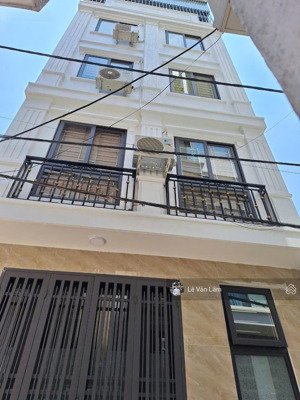 bán nhà 5 tầng lô gốc.tại dương nội .hà nội.dt 32m.mt5m.giá .6.5 tỷ.lh 