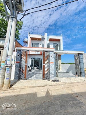 2.99 ty tỷ/ bán nhà 1t1l, sân ô tô 7 chỗ cách ngã tư miếu ông cù chỉ 2km, p.thái hòa tp.tân uyên