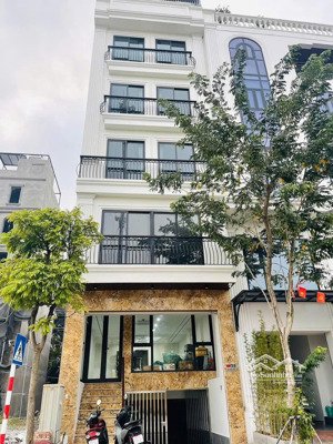 cho thuê nhà phố tại khu tđc ngọc thuỵ, cạnh công viên ngọc thuỵ, mới tinh, full đồ, oto tránh