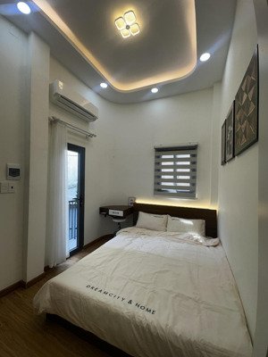 sát chợ hoà hưng quận 10 - 1 trệt 3 lầu - 3pn - 4wc - full nội thất - nhỉnh 3 đồng