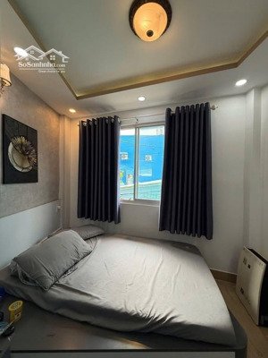 chính chủ bán gấp chung cư nguyễn biểu gần đh sài gòn 2pn nhỉnh 3tỷ, thang máy