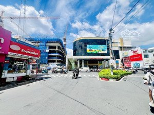 nhà cấp 4_cách mặt tiền 20m_gần hoàng diệu 2_6x21m vuông vức_cách vincom chỉ 500m_hẻm xe tải_130m2