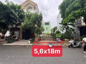 đất mặt tiền gs4 ngay go dĩ an kế bên nhà hàng lý ngư trung tâm tp dĩ an giáp ranh thủ đức