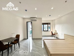 cho thuê studio ban công cửa sổ thoáng full nội thất máy giặt riêng ngay jw marriot - mễ trì