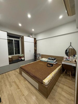 bán căn hộ chung cư tại nhân chính, 5,5 tỷ, 57 m2, view đẹp