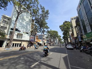 cho thuê toà nhà 6 tầng vị trí đẹp đường an dương vương quận 5