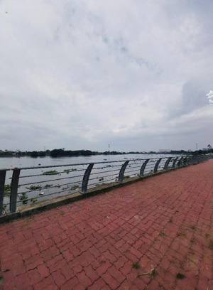 nhà view sông ngay vạn phúc ngang lớn 5m 100m2 cách ql13 chỉ 100m