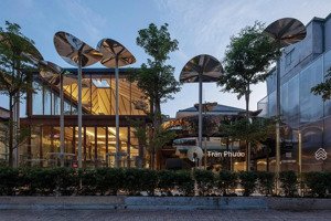 biệt thự sân vườn 224 pasteur p. vts quận 3 dt: 20x35m, nh 30m dtkv: 934m² kc: 1 trệt, 1 lầu