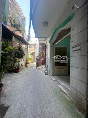 bán nhà 3 tầng| sổ hồng riêng| 2 phòng ngủ lớn| hẻm xe ba gác đường lưu hữu phước quận 8