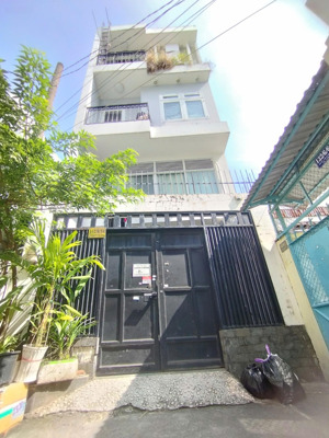 bán chdv ngay trung tâm chợ gò vấp 4 tầng đang full phòng