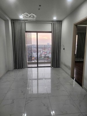 thuê nhanh căn 2pn 6tr full nội thất tại charm city dĩ an lh: 