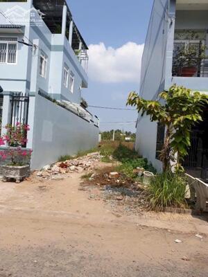 BÁN NỀN TRỤC CHÍNH KHU DÂN CƯ PHƯỜNG 9 CŨ NAY LÀ PHƯỜNG LONG CHÂU - VĨNH LONG