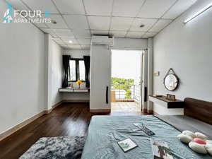 trống sẵn phòng studio rộng đến 45m2 có ban công siêu bự, full nội thất gần ngay ngã tư hàng xanh