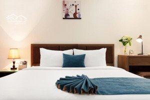 bán gấp siêu phẩm khách sạn dòng tiền 400tr/ th phố kim mã, ba đình, đầy đủ pccc, giá 57 tỷ/ 206m2.