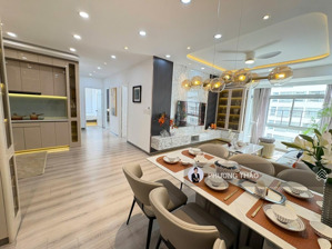 giá đầu tư ! bán căn hộ full nội thất 3 phòng ngủ the sun aveneu giá 8,2 tỷ - view đẹp - nhà mới