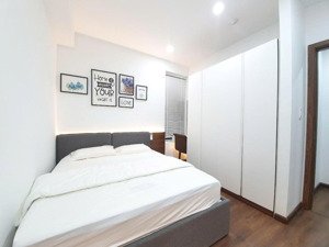 bán căn hộ 7.1 tỷ, 99m2 đầy đủ tiện nghi the botanica novaland phòng khách lớn tầng cao view đẹp