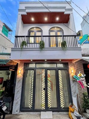 bán nhà huỳnh mẫn đạt, p7, q5 nội thất bản giá chốt 1tỷ800 hẻm xe hơi. diện tích 50m2 - sổ riêng