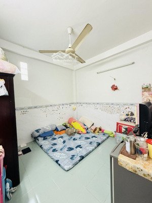 25/ nguyễn minh châu, phường phú trung quận tân phú dt 7m6x16m 1 trệt 2 lầu 4pn 5wc. giá 7,3 tỷ tl