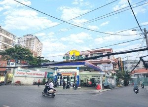 góc2mặt tiền p25 bình thạnh/ 20x48/ 900m2/ giá bán 260 tỷ. ctxd 2 hầm 12 tầng/ sắn hdt 300tr/tháng