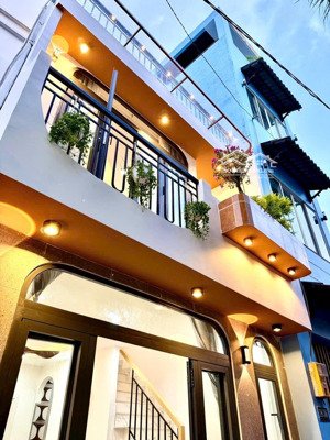 nhà bán chính chủ tăng bạt hổ f11 bình thạnh