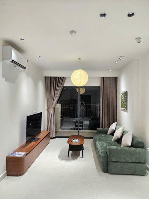 bán 2pn full nội thất mới hoàn thiện đẹp, tầng cao view thoáng giá 5,5 tỷ tổng giá được hoàn sổ