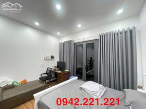 Nhà 4 tầng, 50m2, đường TÂN KỲ TÂN QUÝ, Quận TÂN PHÚ, SÀI GÒN, hơn 5 TỶ.