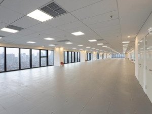 văn đẹp- mới- sáng diện tích 280m2 giá thuê chỉ 44 triệu/tháng tại nguyễn trãi