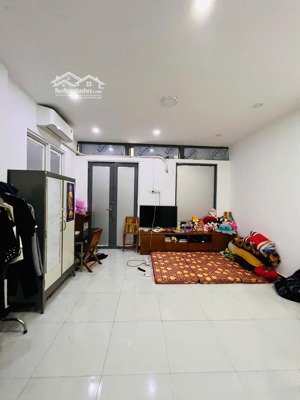 cô chú chuyển chỗ ở nên bán lại căn nhà 64m2 quận 6, giá cực mềm