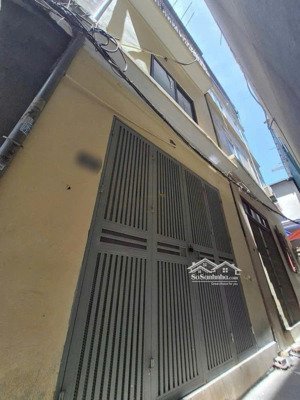 chỉ 5 tỷ!!! nhà 3 tầng cách 1 nhà ra ô tô gần ga - ngay chợ hà đông giá đầu tư
