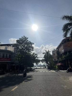 lô góc 2 mặt tiền cách biển đà nẵng 100m