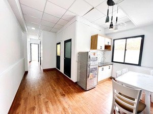 cho thuê căn hộ 2pn 2wc ban công cửa sổ lớn full nội thất ngay đường trần thiện chánh quận 10