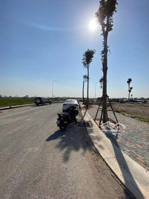 siêu phẩm lô đất tđc đẹp trong lòng đại dự án vinhomes golden city