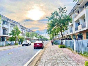 căn sh2 - 2 mặt tiền tại centa riverside vsip từ sơn, bắc ninh. chỉ hơn 7 tỷ