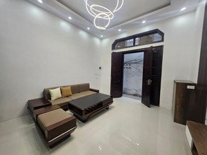 hàng hiếm 7,9 tỷ , 35m2, 4,13m mặt tiền, ngõ nông, thông võng thị, tây hồ