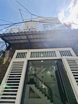 chỉ 4.35 tỷ - nhà mới ở ngay, full nt. thống nhất p16 - 2 tầng - cách mt 50m - hẻm 3m