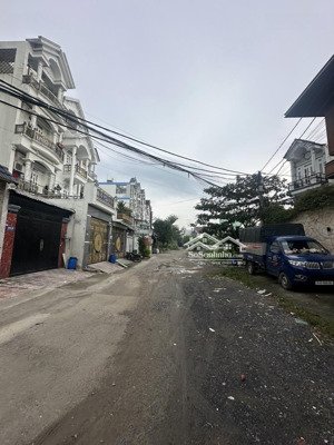 ngay chợ hiệp thành 93m2 hẻm xe tải tránh chỉ nhỉnh 5t