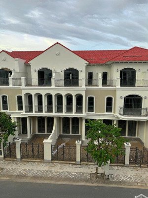 giá siêu bùng nổ !! chạm đáy! rổ hàng 400+ nhà phố biệt thự shophouse aqua city từ chỉ 3,9 tỷ .