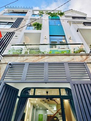 bán gấp nhà phố hùng vương-p4-q5,gần tiểu học lê văn tám,giá 4tỷ 350tr /82,5m2,cho thuê 22tr/ tháng