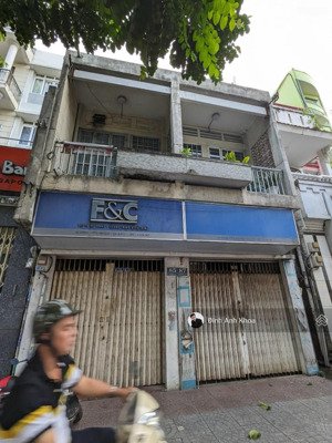 hạ giá rẻ,chủ cần bán gấp nhà mặt tiền đường đinh tiên hoàng p.đakao quận 1.dt:6x15m2 giá 37 tỷ.