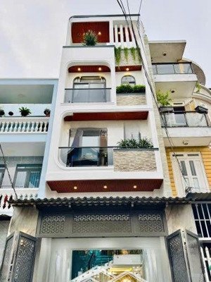bán gấp nhà lý tự trọng, phường bến nghé q1. 103,6m2 gần vincom center. cho thuê 42tr/th