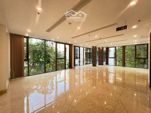 chỉ 9 triệu có ngay văn phòng 80m2 gần phố nguyễn huy tưởng, thanh xuân, chia sẵn phòng miễn phí xe