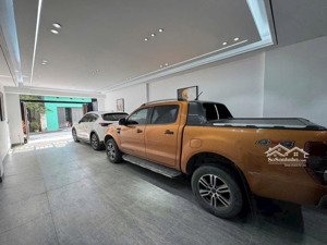 bán nhà long biên kế bên đại siêu thị nhật bản