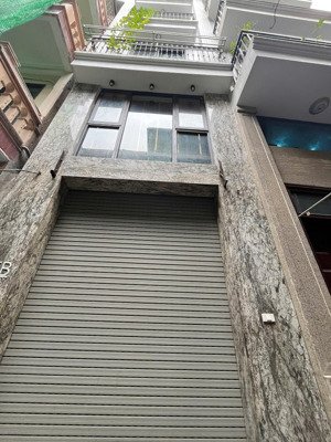 bán nhà minh khai 6 tầng vừa ở vừa kinh doanh giá: 13 tỷ (có thương lượng)