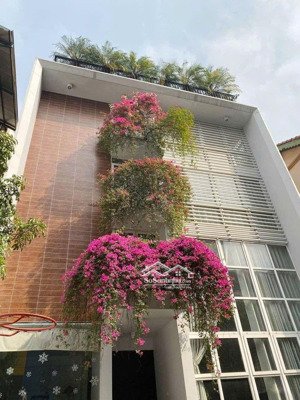 bồ đề - biệt thự 300m2 - full đồ - gara