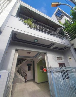 bán nhà 2 tầng hẻm lý nam đế - dt: 53,7m2 giá 3tỷ8